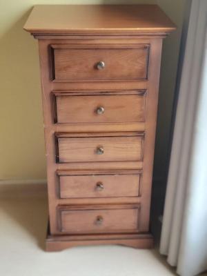 Commode à tiroir 1m de haut et 5 tiroirs